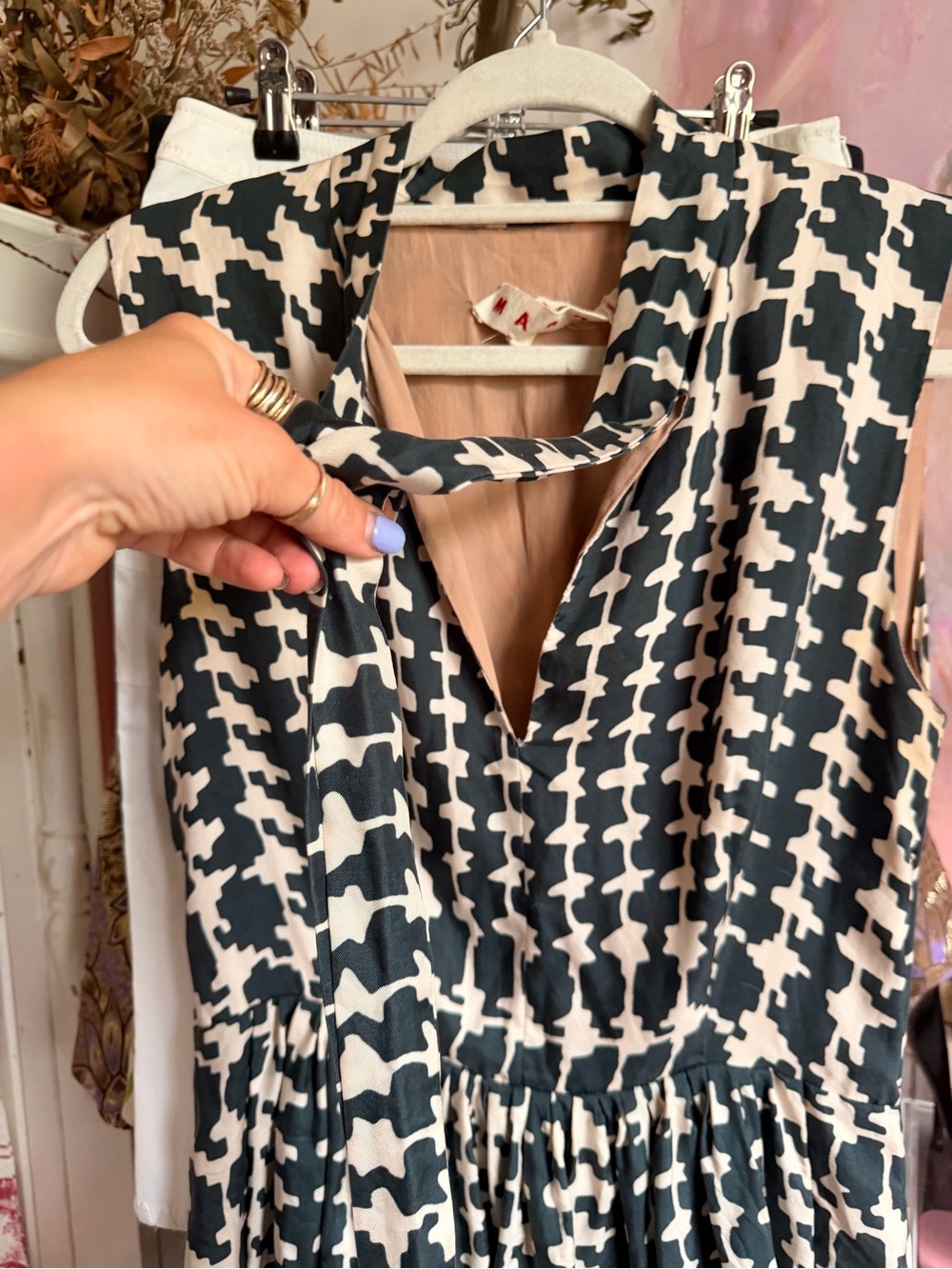 Marni Black and Cream Printed Midi Dress with Red Hem - Picture 4 of 4